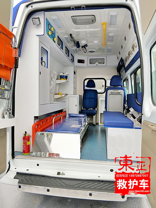 江鈴福特新全順負壓救護車監護型內艙圖
